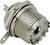 Metalowy wtyk gwintowany z końcówkami przyłączeniowymi, często stosowany w urządzeniach elektrycznych lub elektronicznych.