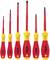 Sześć wkrętaków z czerwonymi uchwytami o różnych rozmiarach, od małego do dużego. Każdy posiada żółty kapturek z oznaczeniem rozmiaru.