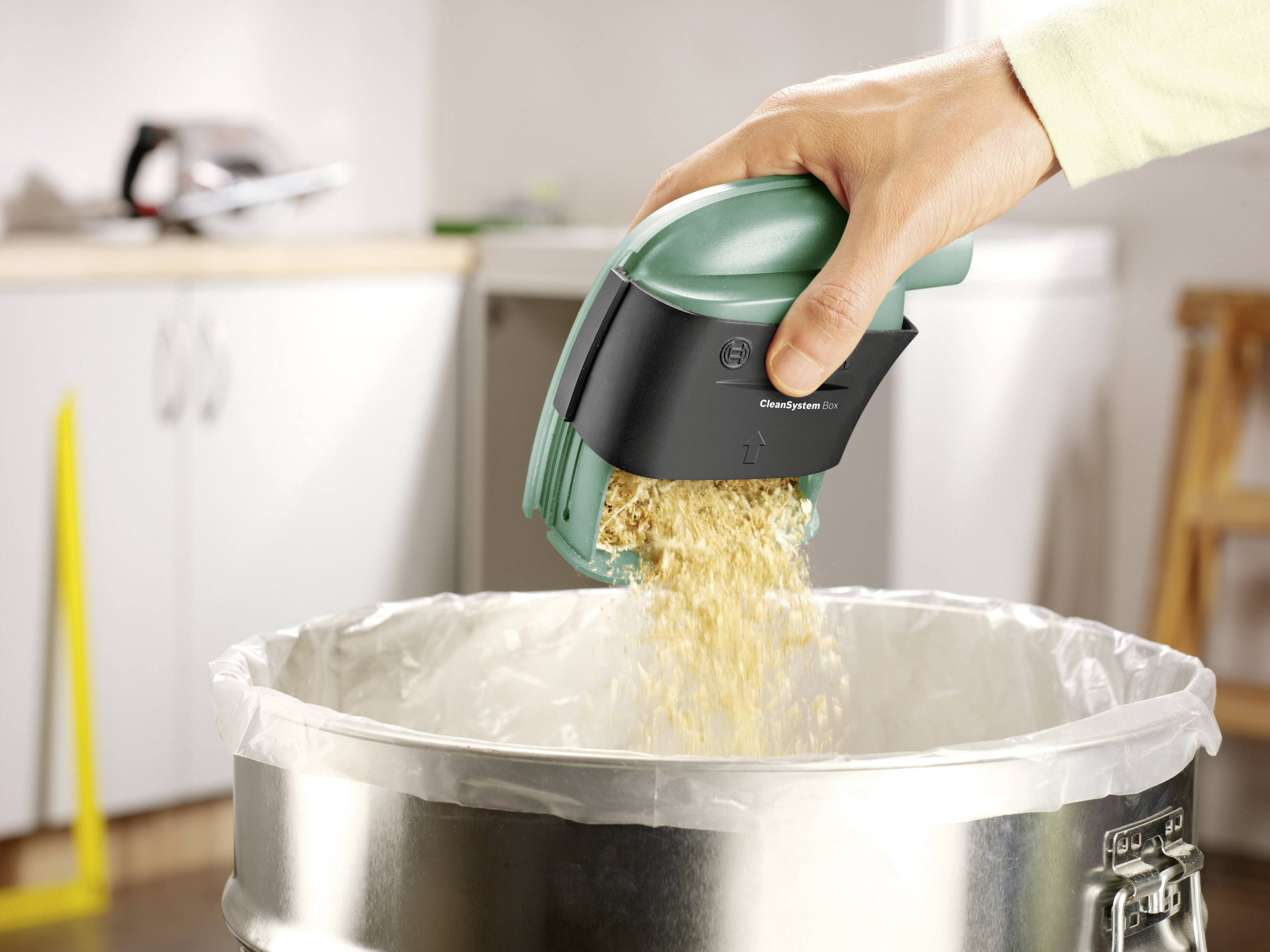 Дискова пилка Bosch Home and Garden PKS 55 A. Максимальна глибина різання (90°) 55 мм