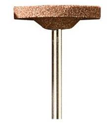 Brązowy metaliczny osprzęt szlifierski z płaską, okrągłą główką i długim uchwytem, używany do precyzyjnego szlifowania lub polerowania.
