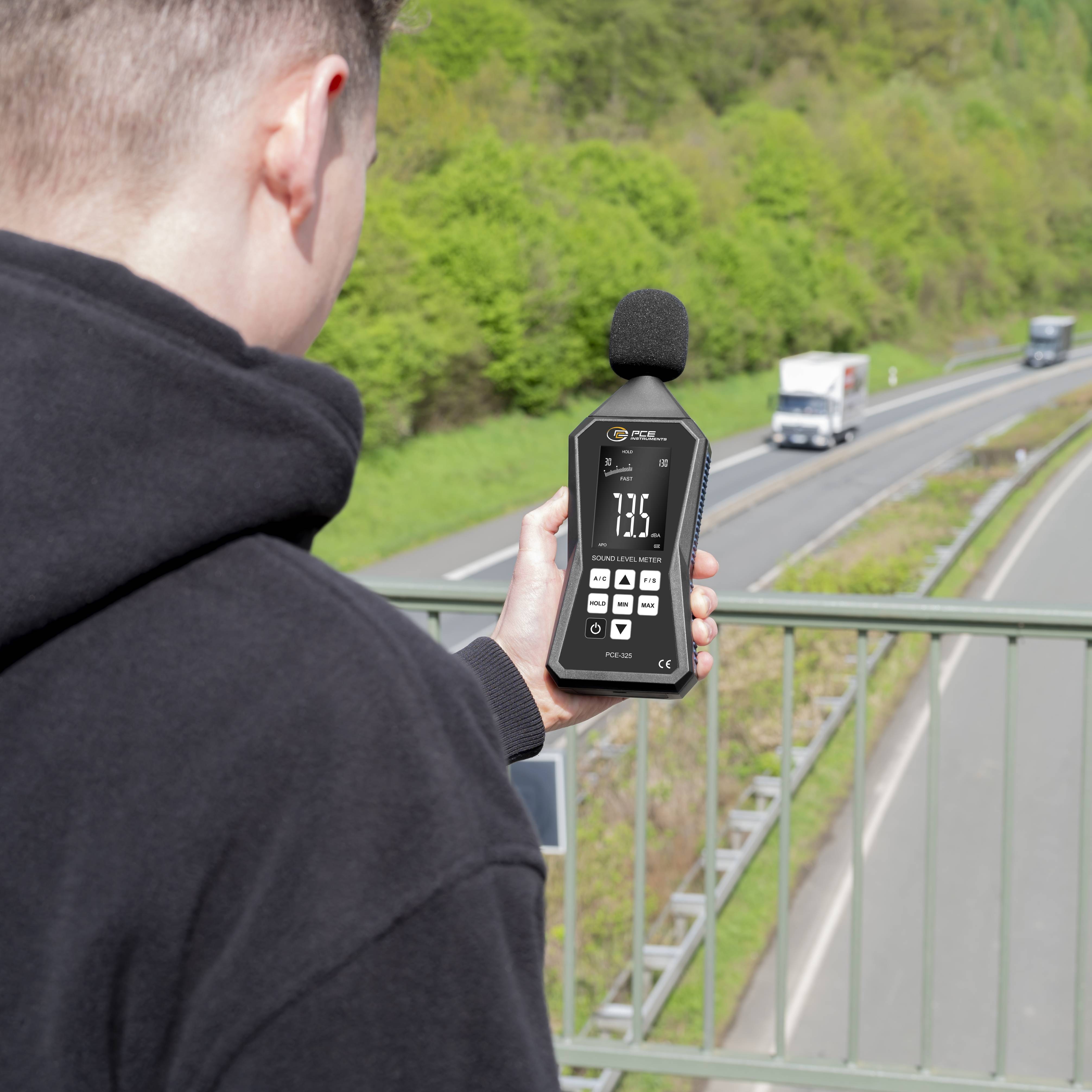 PCE Instruments Decybelomierz 30 - 90 dB 31.5 Hz - 8000 Hz Micro USB-4