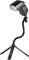 Lampa błyskowa na elastycznym statywie trójnożnym, przydatna w różnych sytuacjach oświetleniowych podczas fotografowania.