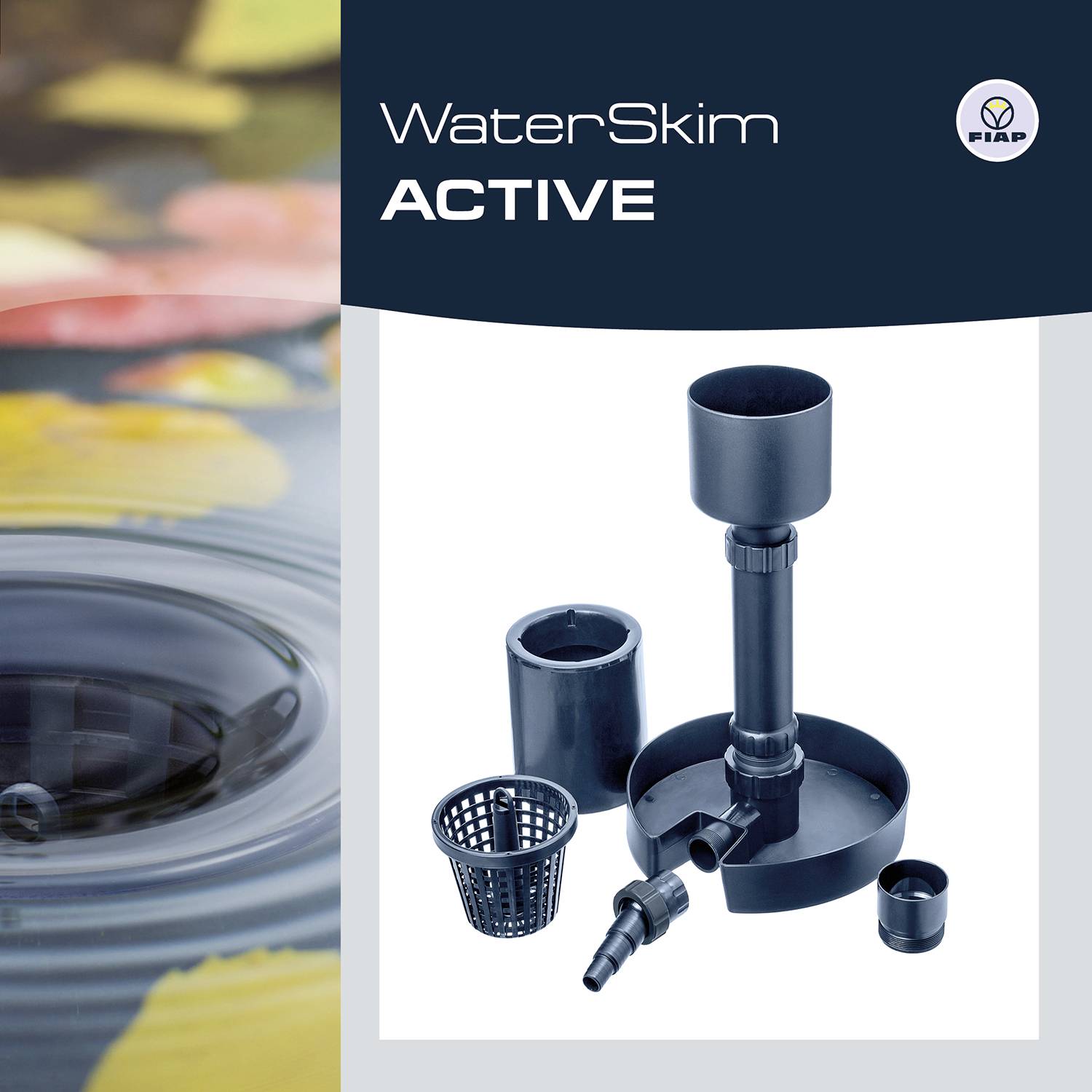 Detailný záber čističa jazierka nazvaného 'WaterSkim Active' od spoločnosti FIAP. Zobrazuje jednotlivé časti zariadenia a vodnú hladinu s plávajúcimi listami.
