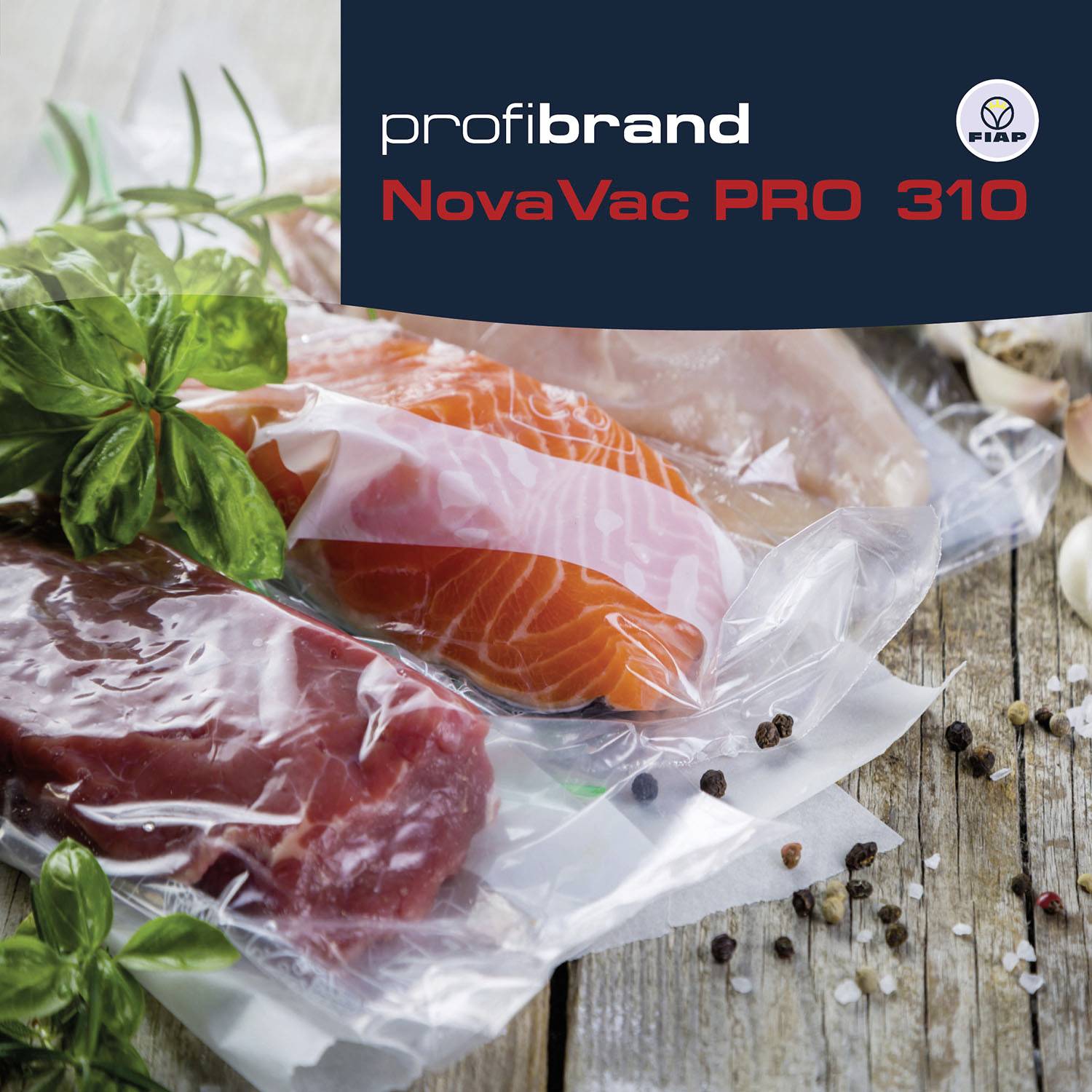 Rôzne vákuovo zabalené kúsky mäsa s NovaVac PRO 310 od profibrand, obklopené bazalkou a čiernym korením.