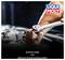 Ruka s račňou pracuje na motore automobilu. Vpravo hore logo spoločnosti Liqui Moly. Text dole: 'zabraňuje únikom - optimálny produkt na zaistenie závitov'.