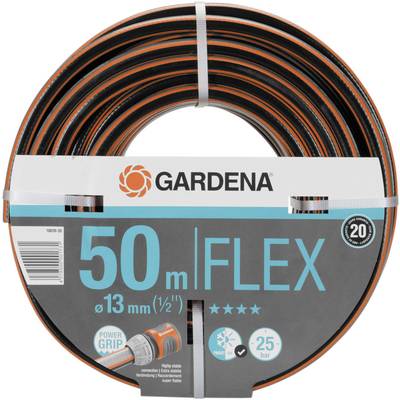 Záhradná hadica Gardena, zabalená, 50 metrov dlhá a 13 mm hrubá. Na obale nápisy 'POWER GRIP' a 'FLEX' so symbolmi.