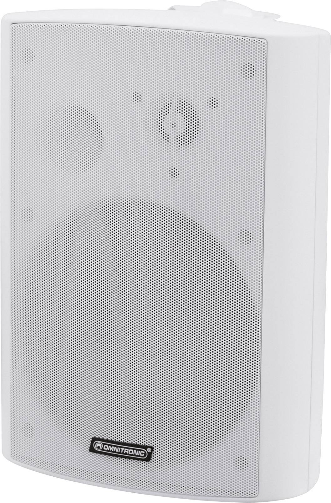 Biely stenový reproduktor so šikmými hranami, ktorý vpredu zobrazuje kovový mriežkový kryt s logom nezmenovanej značky v spodnej časti.