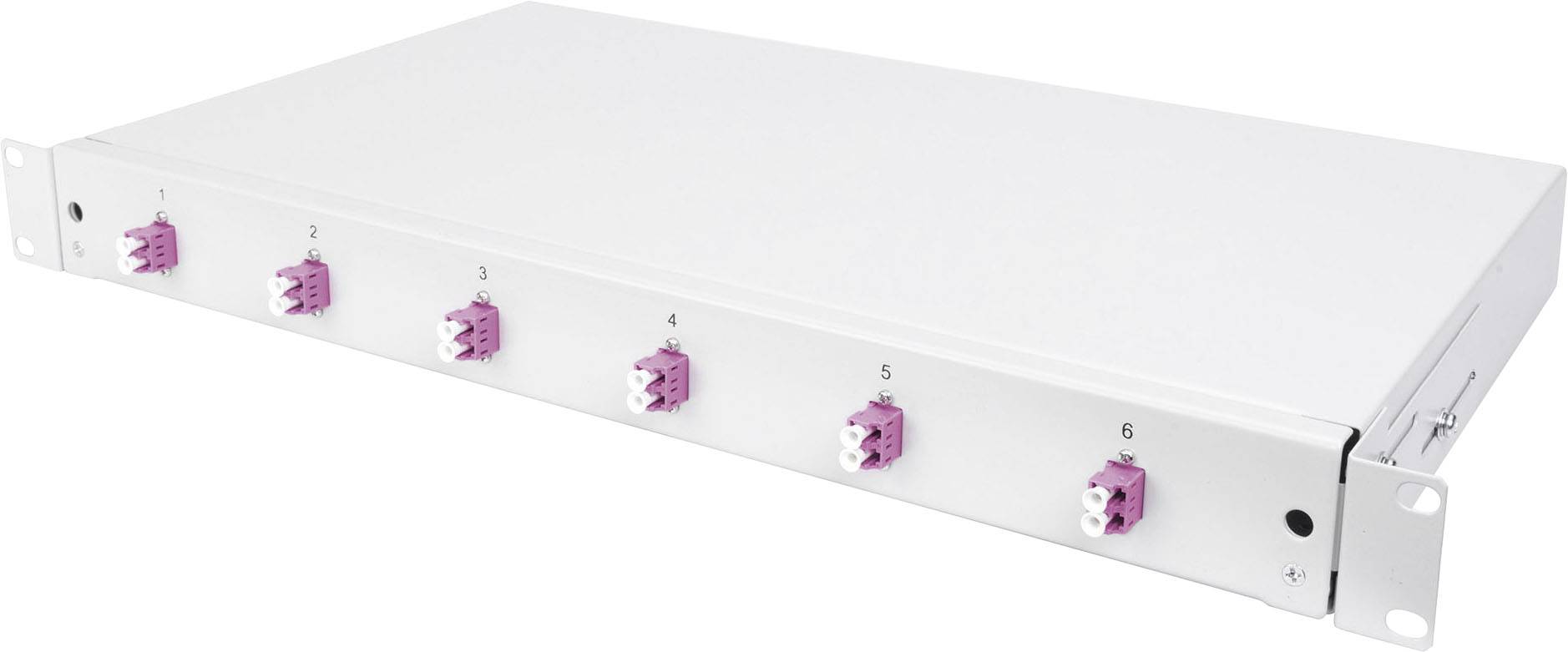 Biele patch panel so šiestimi očíslovanými LC konektormi v ružovej farbe, namontované v kovovom kryte pre sieťové pripojenia.