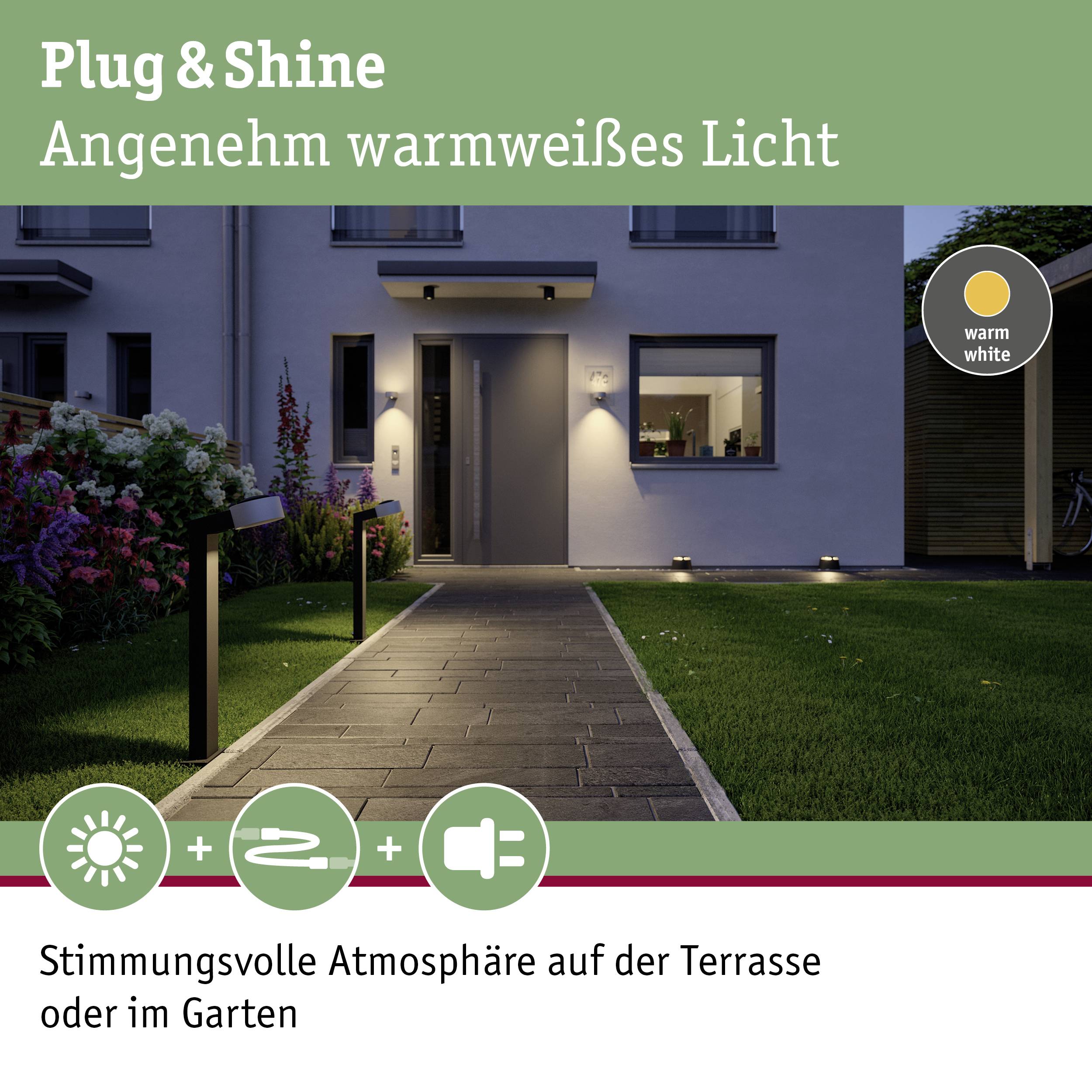 Plug & Shine osvetlenie chodníkov v záhrade v noci, vytvára teplé biele svetlo. Text: 'Útulná atmosféra na terase alebo v záhrade'.