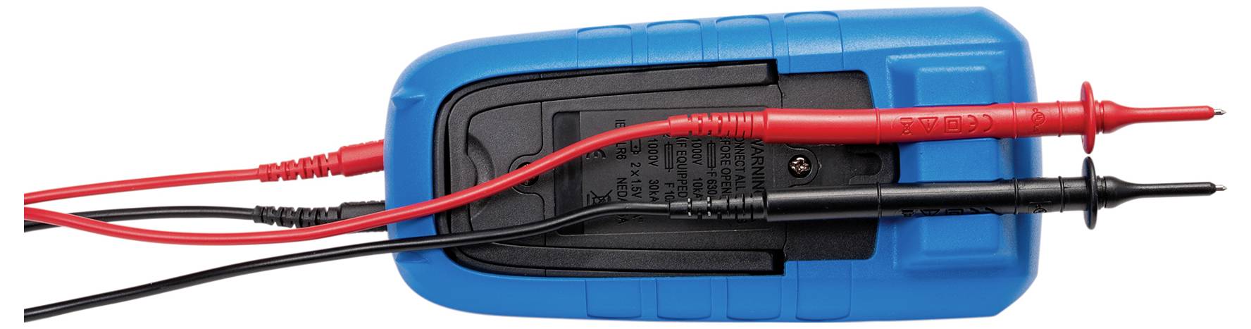 Modré multimeter s čiernymi a červenými meracími vodičmi upevnenými na prednej strane.