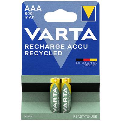 Dve nabíjateľné AAA batérie značky Varta v balení s kapacitou 800 mAh, vyrobené z recyklovaného materiálu.