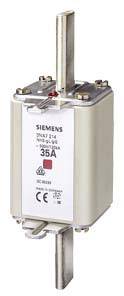 Elektrická poistka s menovitým prúdom 35A, obdĺžnikového tvaru, s kovovými kontaktmi hore a dole, vyrobená spoločnosťou Siemens.