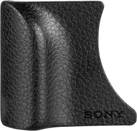 Čierny, štruktúrovaný tvarovaný grip fotoaparátu Sony.