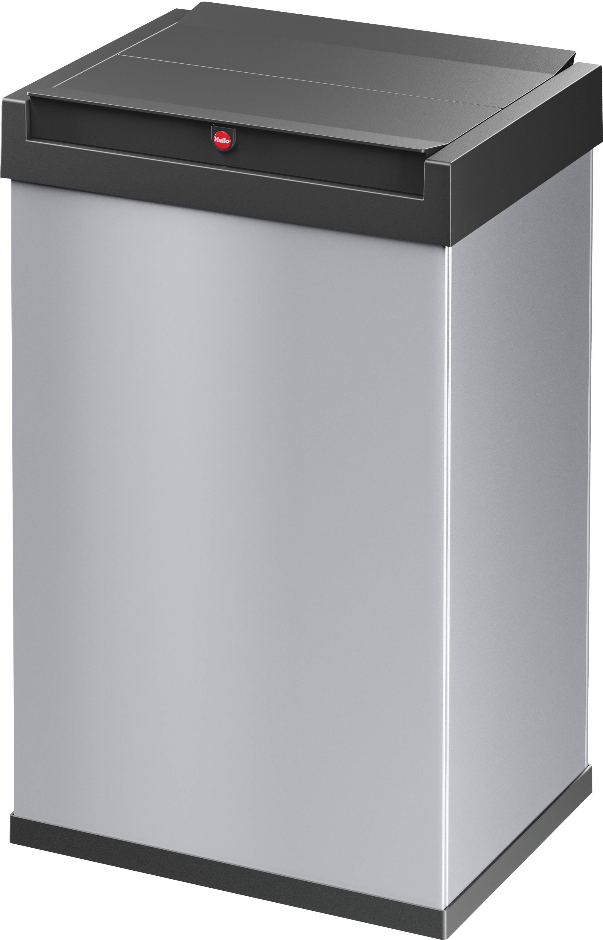 Štvorcový, strieborný odpadkový kôš s čiernym vekom, zatvorený.