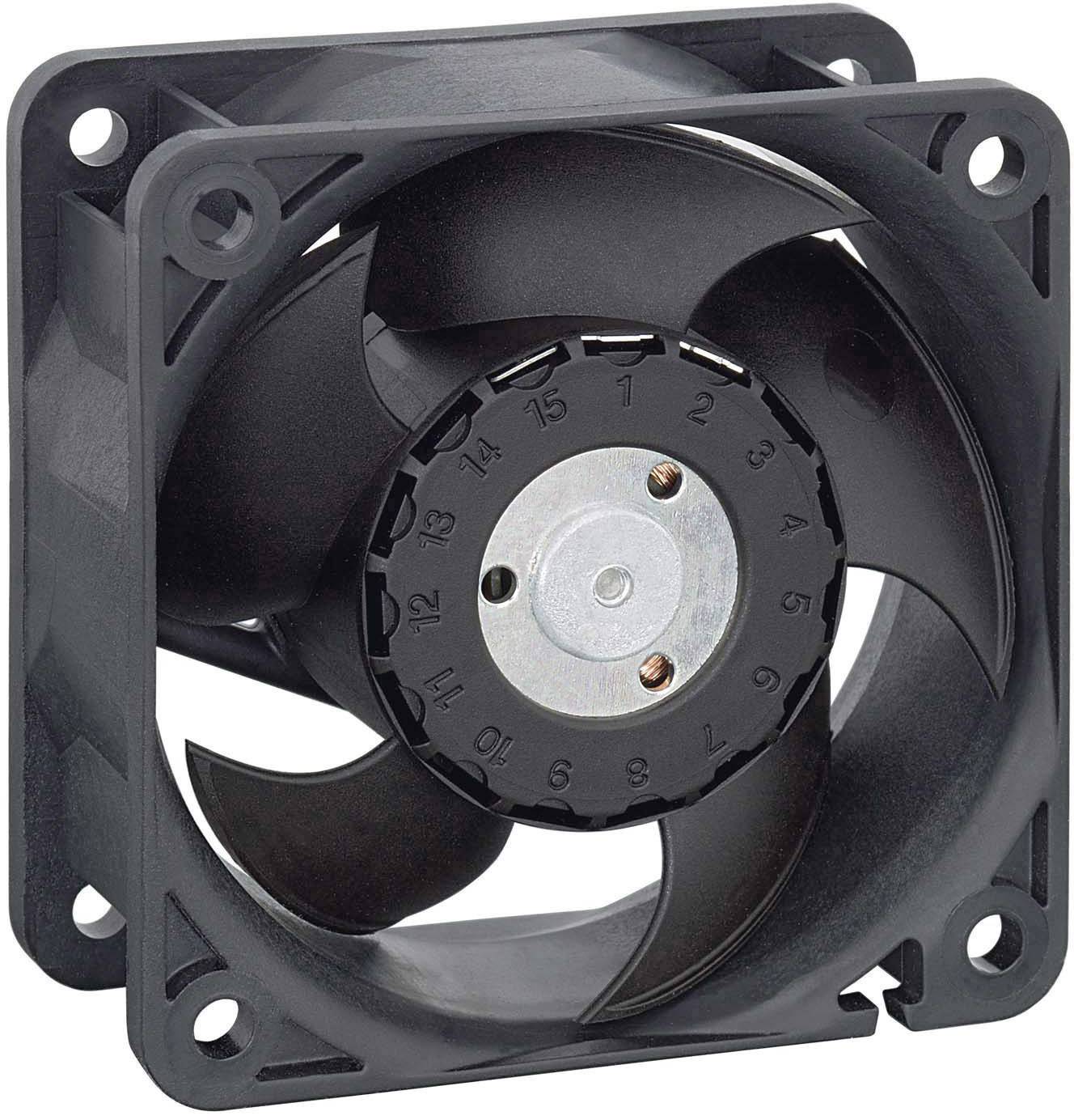 Čierny počítačový ventilátor s kruhovým rotorom a viacerými lopatkami v štvorcovom kryte, určený na chladenie elektroniky.