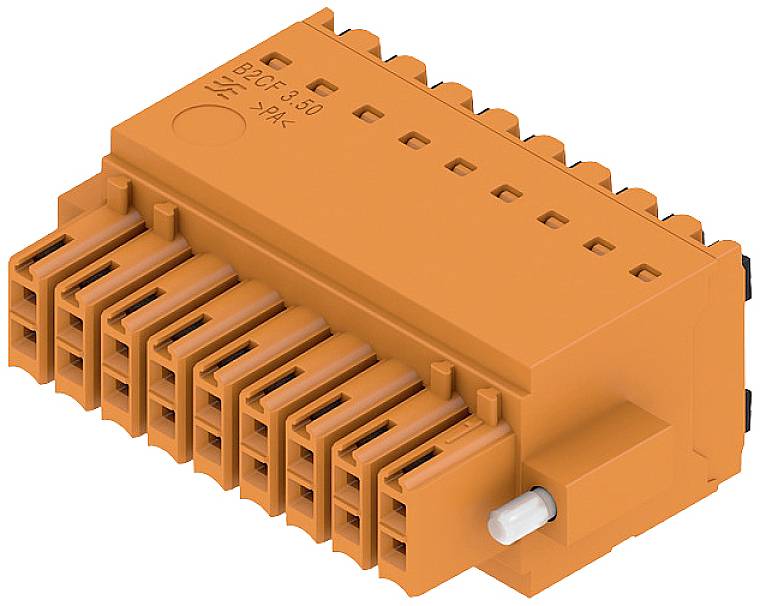 Oranžový elektrický adaptér s viacerými zásuvkami. Vhodný pre pripojenie v technických zariadeniach.