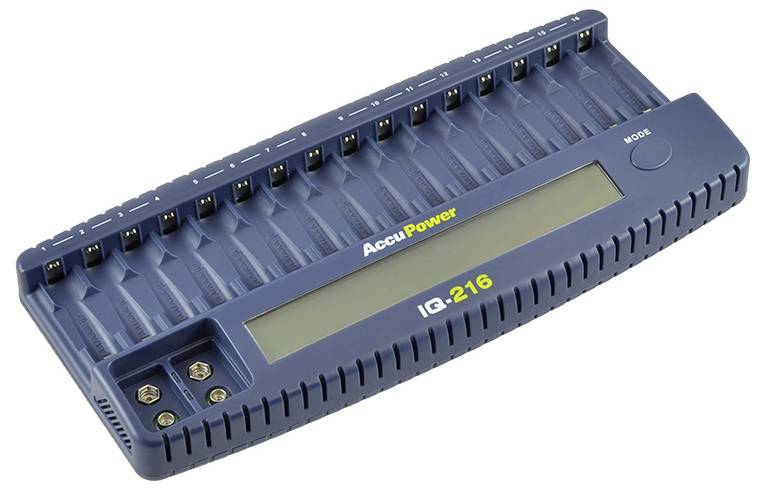 Modré nabíjačka batérií, model 'AccuPower IQ-216', so 16 slotmi a digitálnym displejom.