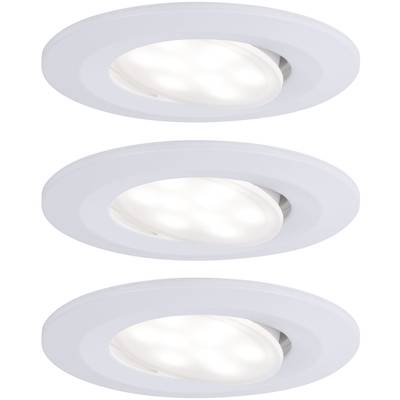 Tri okrúhle biele LED stropné podhľadové svietidlá sú usporiadané vo zvislej línii a svietia jasne a rovnomerne.