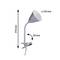 Strieborná svorková lampa s flexibilným krkom; celková výška 370 mm, priemer tienidla 110 mm, svorka sa otvára do 20 mm.