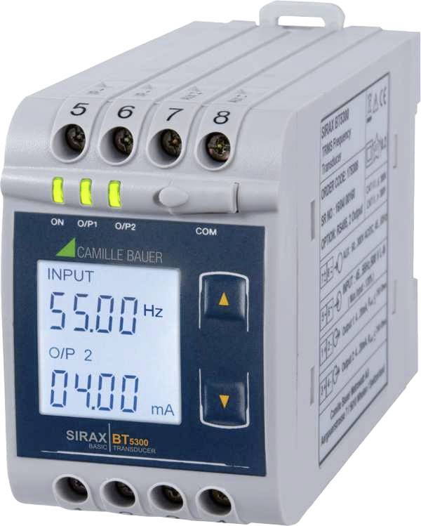 Meracie zariadenie na zaznamenávanie elektrickej frekvencie a intenzity prúdu, zobrazuje 55,00 Hz a 4,00 mA na digitálnom displeji.