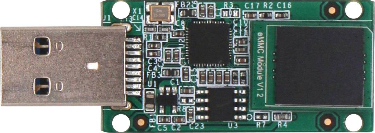 Elektronický obvod s USB konektorom, doskami plošných spojov a niekoľkými integrovanými obvodmi, pravdepodobne pamäťové zariadenie.