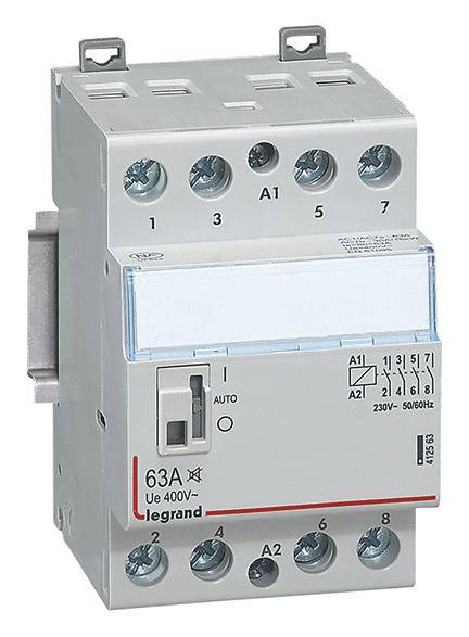 Stykač s menovitým prúdom 63A a napätím 400V, vhodný pre aplikácie 230V~ 50/60Hz, značka Legrand.