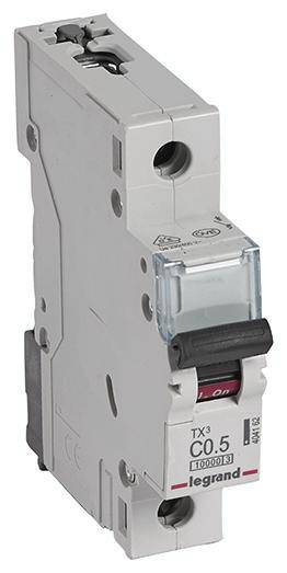 Elektrický istič Legrand, model TX3 C0.5. Obsahuje prepínač a používa sa na prerušenie elektrických obvodov.