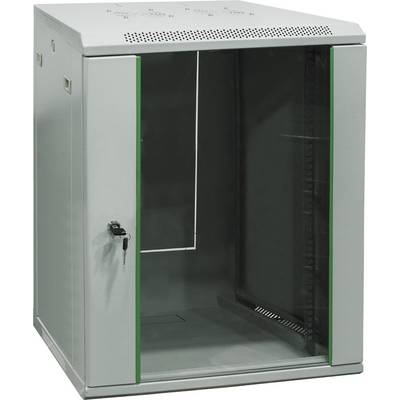 Kovový serverový rozvádzač so sklenou stenou, otvorený na ľavej strane, vhodný na umiestnenie sieťových zariadení a káblov.