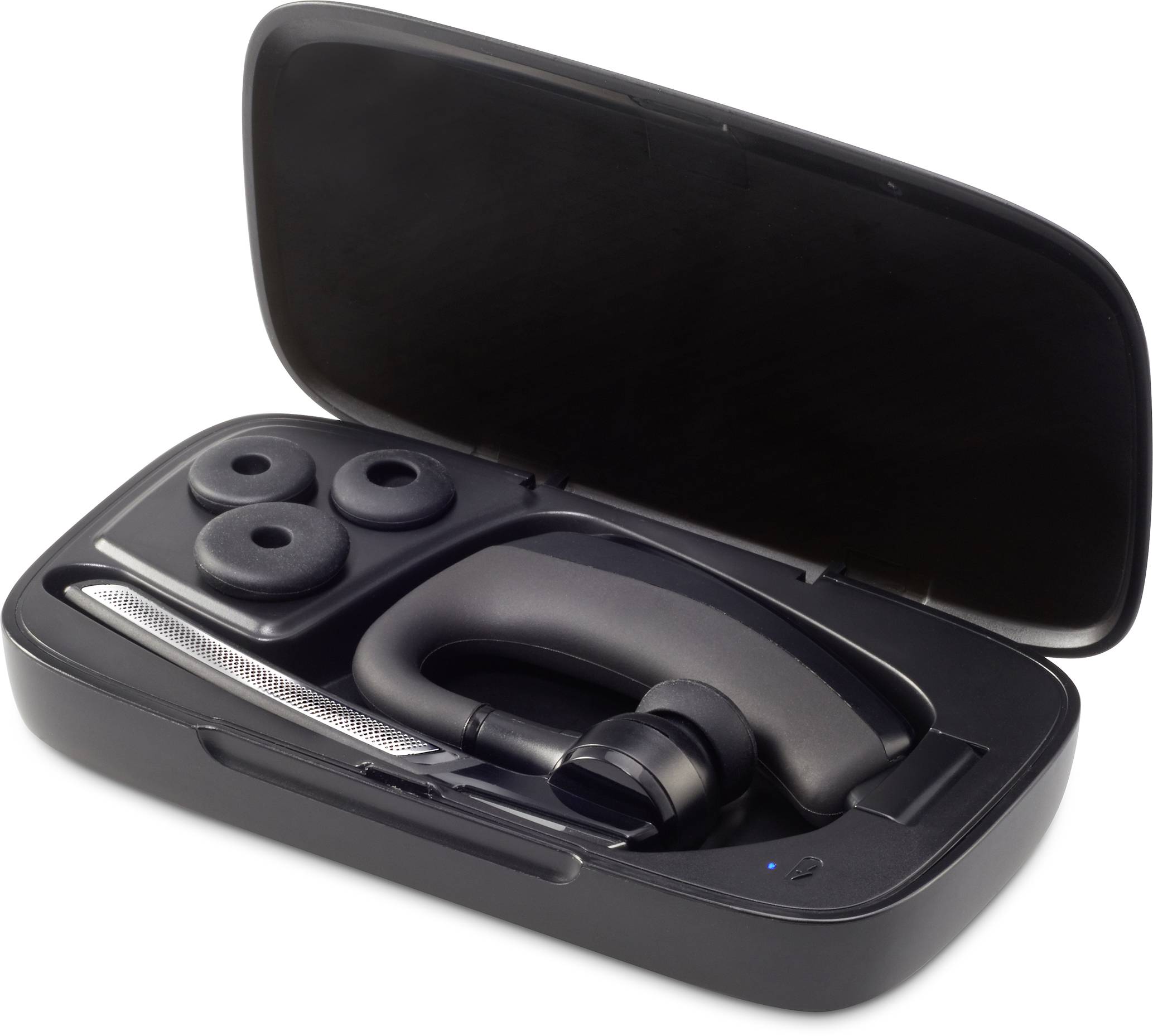 Čierna bluetooth náhlavná súprava s ušným hákom a prídavnými ušnými nástavcami v otvorenom nabíjacom puzdre.
