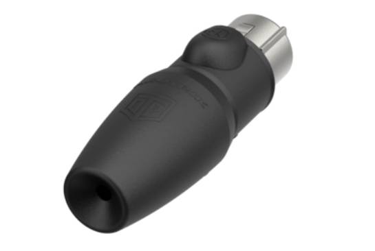 Čierny XLR konektor s tromi pinmi a robustným krytom, často používaný pre profesionálne audio prepojenia.