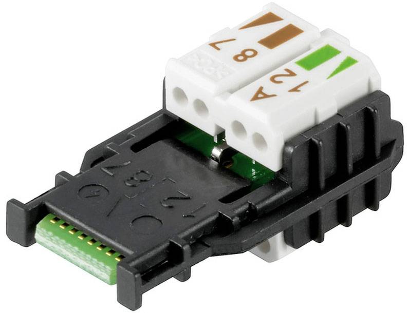 Detail ethernetového RJ45 konektora so farebnými označeniami pre pripojenie káblov.