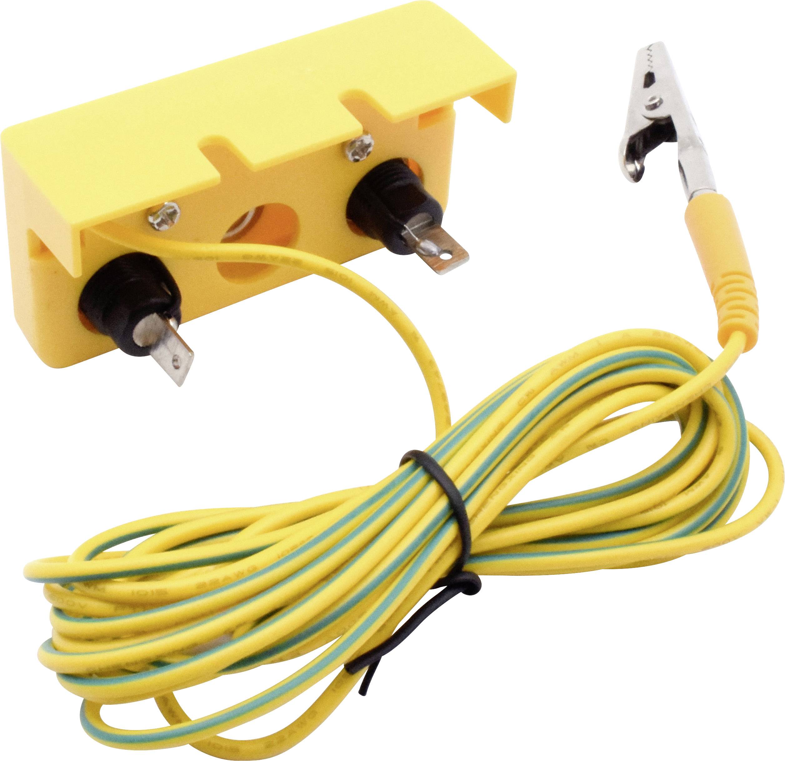 Žltý elektrický modul s dvoma čiernymi konektormi, prepojený dlhým žlto-zeleným káblom a krokosvorkou.