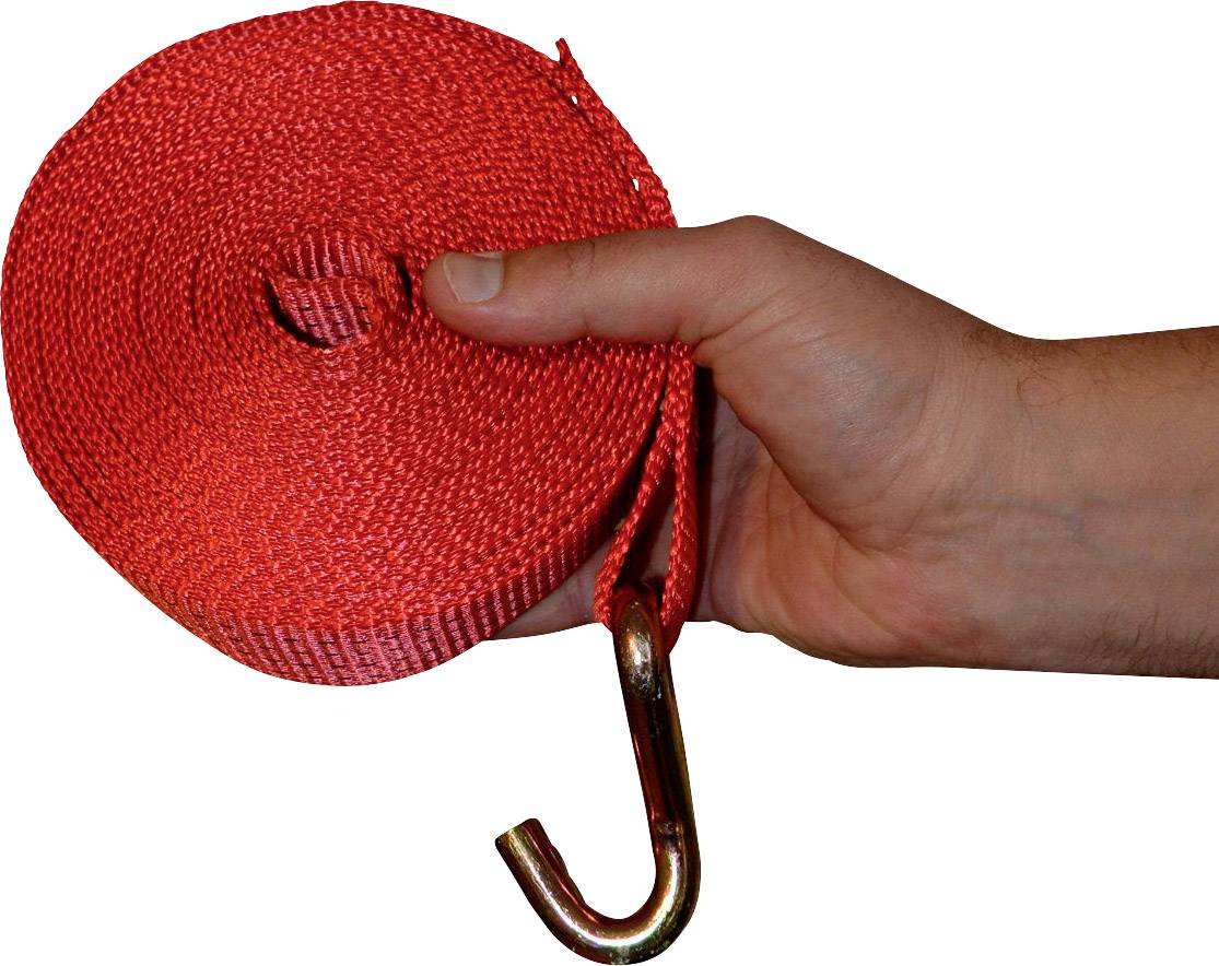 Jedna ruka drží červený popruh s kovovým hákom. Popruh je zvinutý a zdá sa, že je určený na upevňovacie účely.