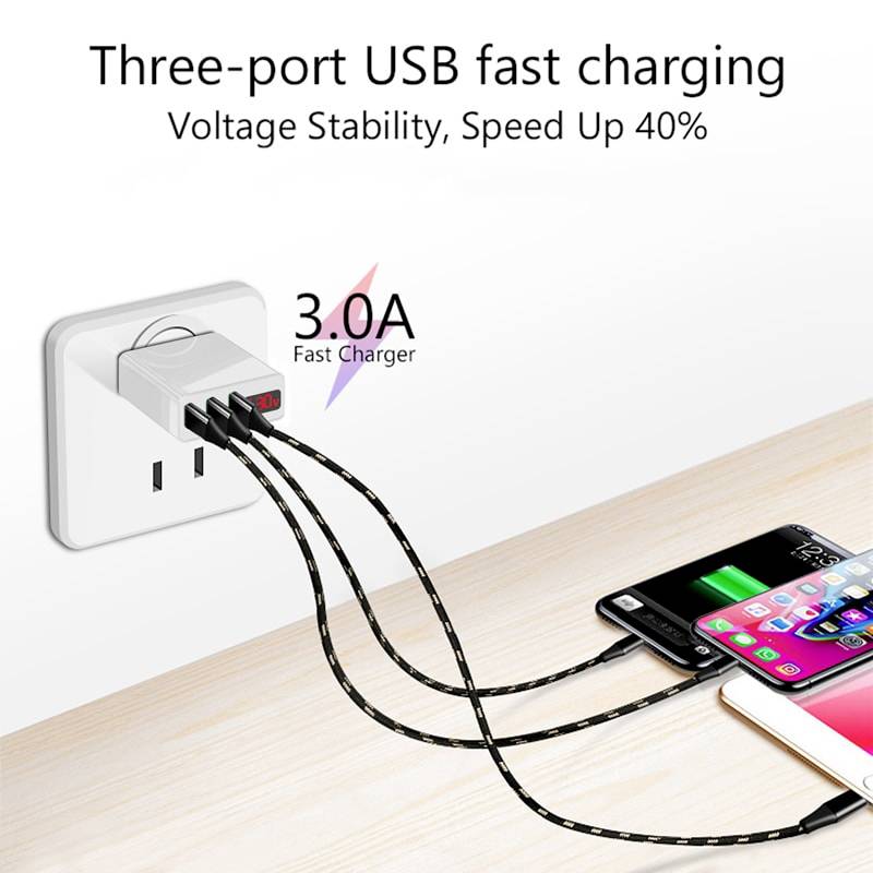 Trojitá USB rýchlonabíjačka do zásuvky, ktorá súčasne nabíja smartfón a tablet prúdom 3,0A pre 40% rýchlejšiu dobu nabíjania.