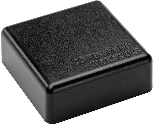 Malý, štvorcový čierny GPS tracker s nápisom 'Copenhagen Trackers' na hornej strane.