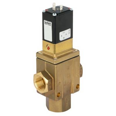 Mosadzný magnetický ventil s čiernym elektrickým pripojovacím krytom, vhodný na riadenie prietoku kvapalín alebo plynov.