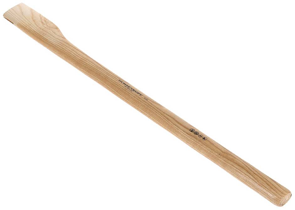 Dlhá drevená rukoväť, pravdepodobne náhradný diel pre nástroje ako kladivá alebo sekery, na bielom pozadí.