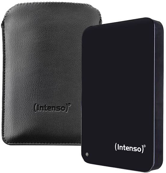Externý pevný disk 'Intenso' v čiernom obale, zobrazený vedľa zodpovedajúceho čierneho ochranného obalu.