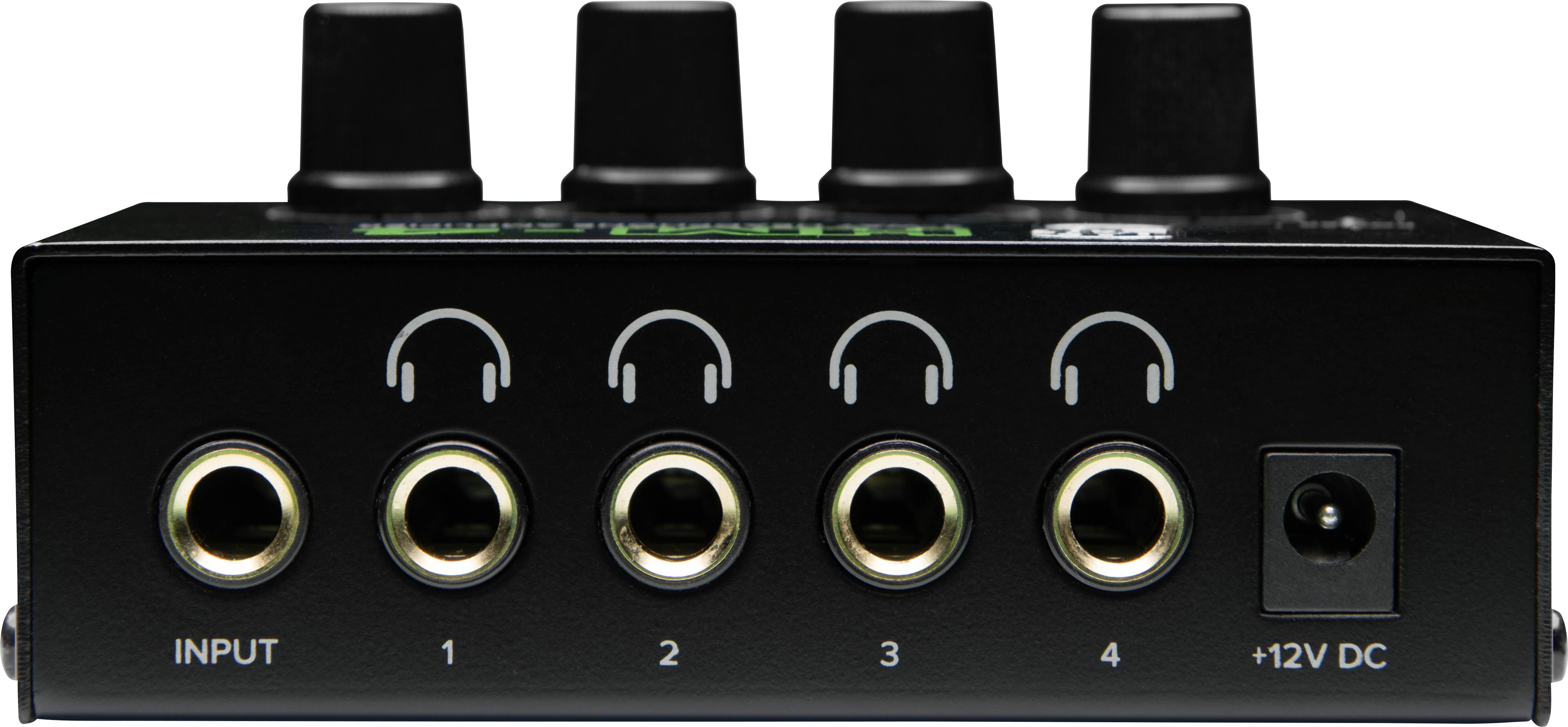 Čierne audio distribučné zariadenie so štyrmi konektormi pre slúchadlá, očíslovanými od 1 do 4, a 12V DC konektorom na pravej strane.