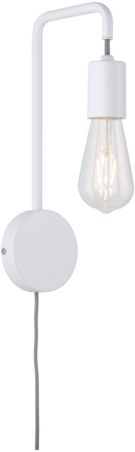 Biela nástenná lampa s odkrytou žiarovkou a vodivým káblom, navrhnutá moderne a minimalisticky.