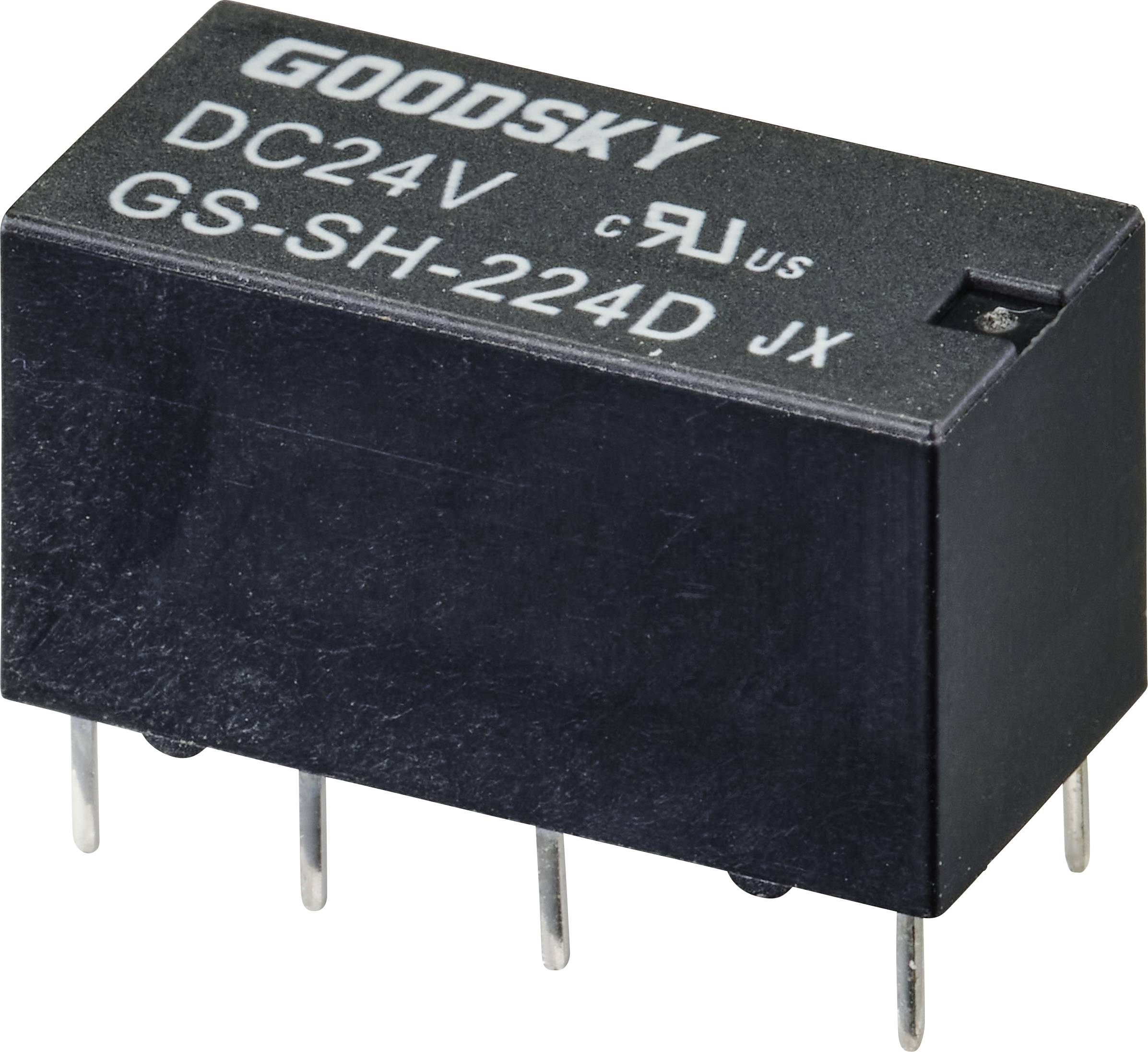 Čierne, obdĺžnikové relé s nápisom 'GOODSKY DC24V GS-SH-224D JX' so šiestimi kovovými pinmi pre elektronické obvody.