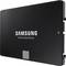 Čierna Samsung Solid State Drive s bielym logom a popisom.