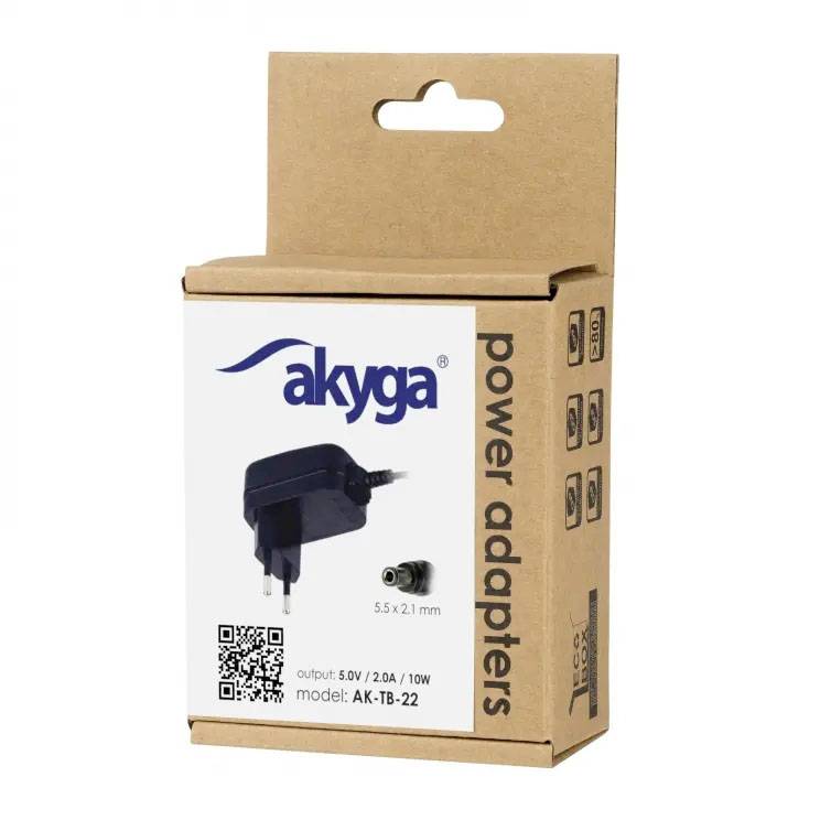 Balenie nabíjačky Akyga, model 'AK-TB-22', 5V/2A, 10W. Na obrázku je vidieť konektor a rozmery 5,5 x 2,1 mm.