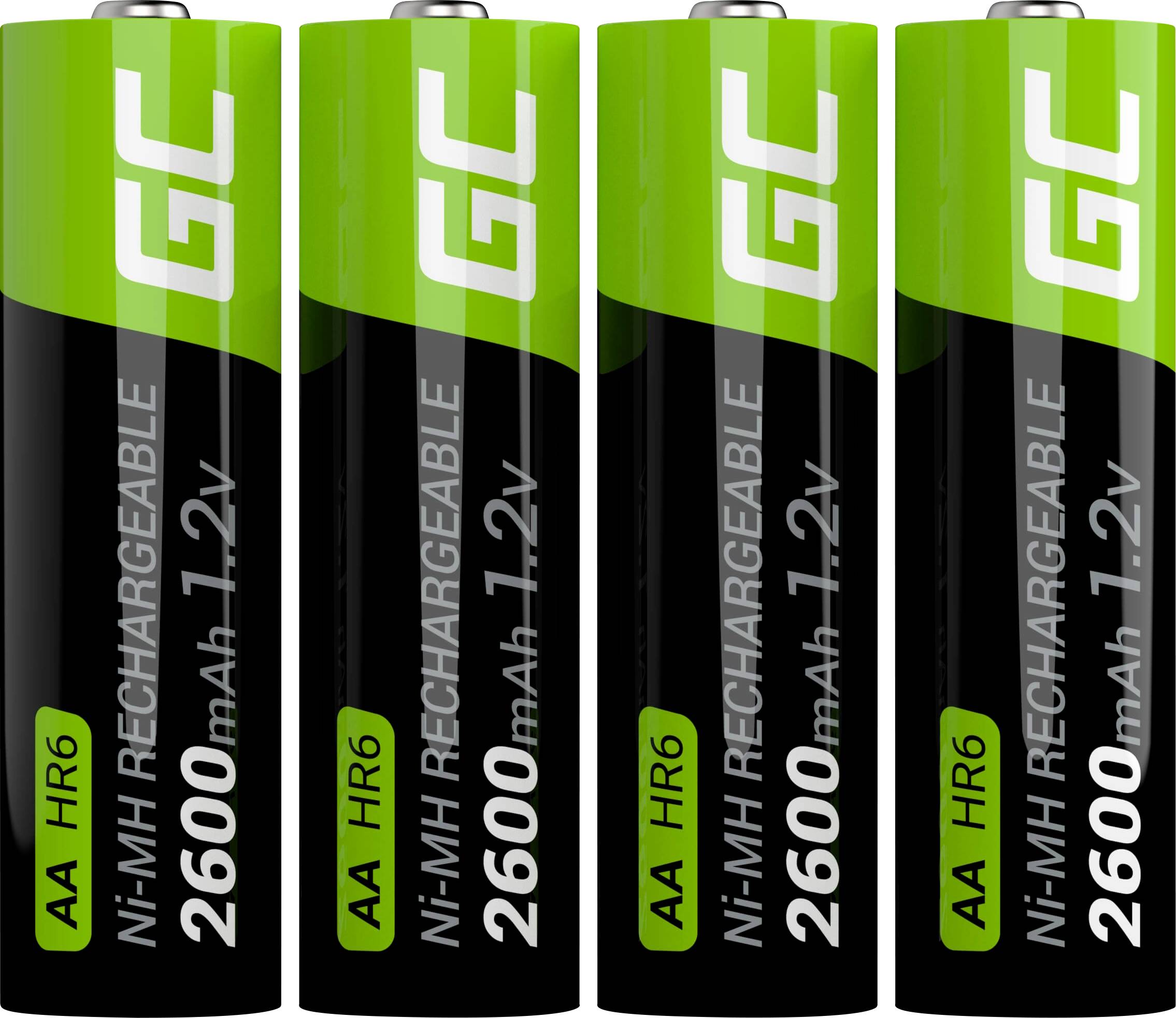 Štyri nabíjateľné AA batérie, každá 2600 mAh, 1,2V. Značka 'GC'. Čierno-zelený dizajn.