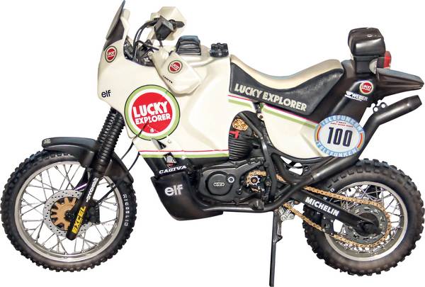 Italeri 4643 Cagiva Elephant 850 Winner 1987 model motocykla, stavebnica 1:9