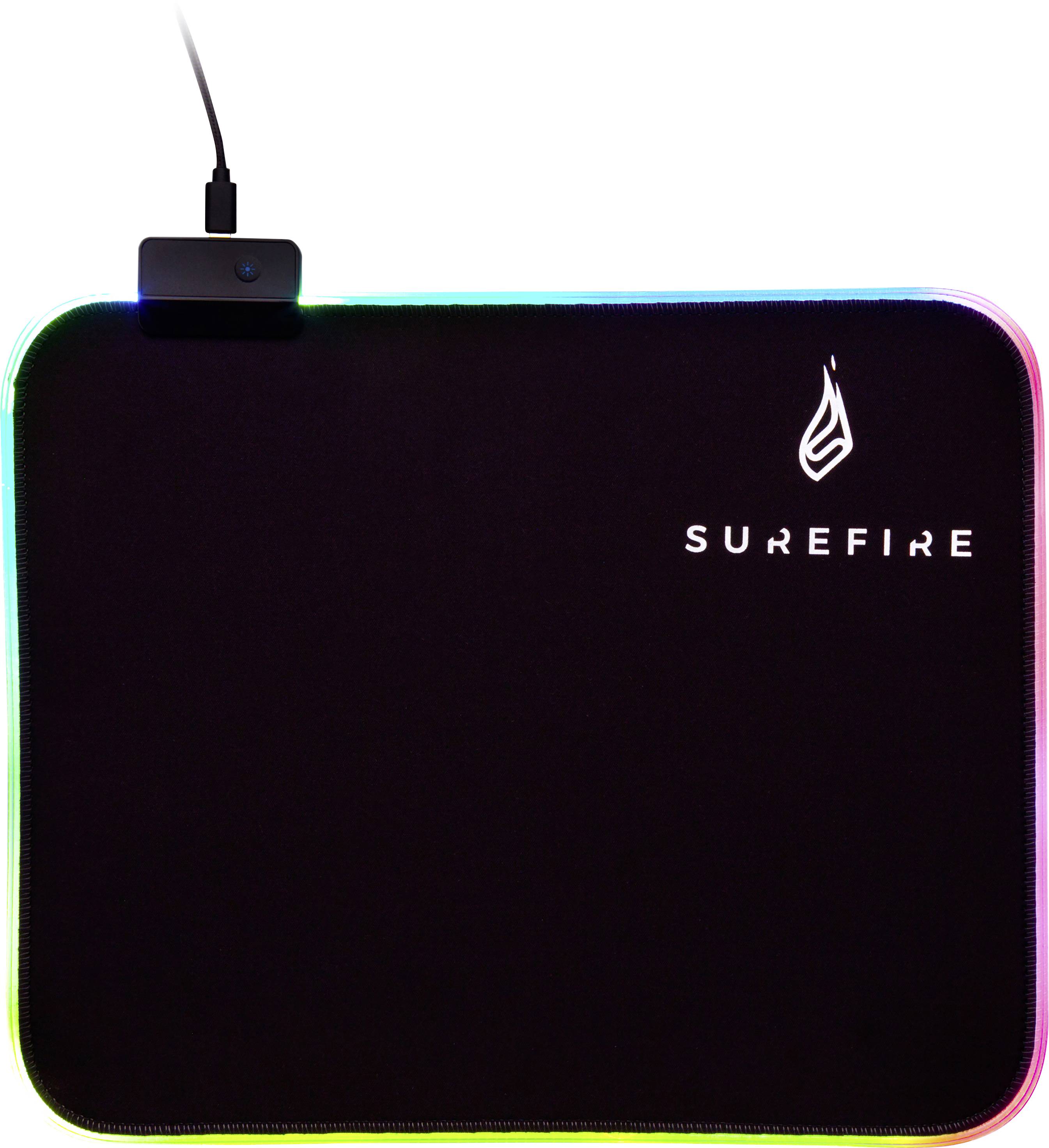 Herný podložka pod myš s čiernym povrchom a svietiacimi RGB okrajmi. V pravom hornom rohu je logo Surefire.