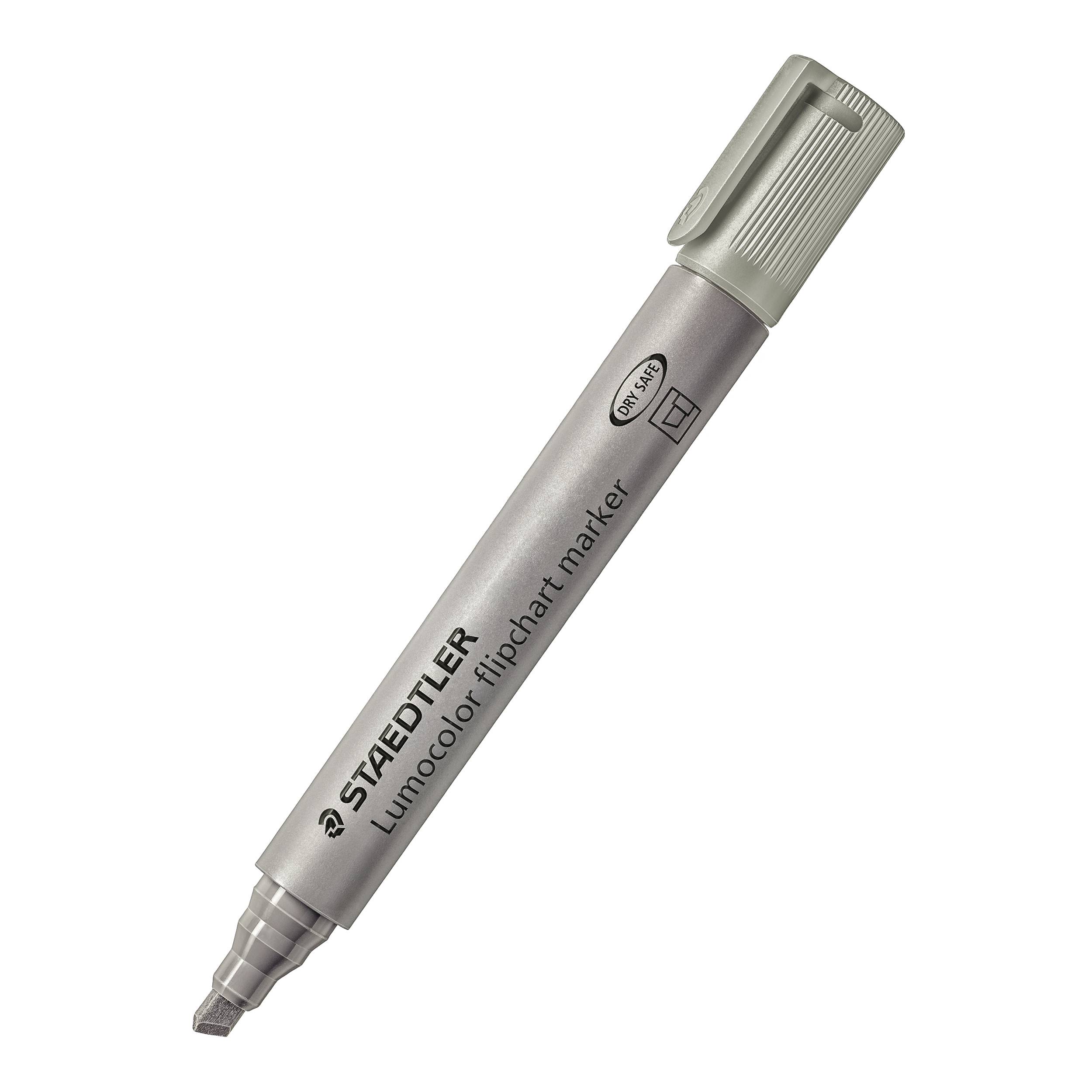 Sivý STAEDTLER Lumocolor flipchart marker s klinovou špičkou, navrhnutý pre prezentácie na flipcharte, na báze vody a rýchloschnúci.
