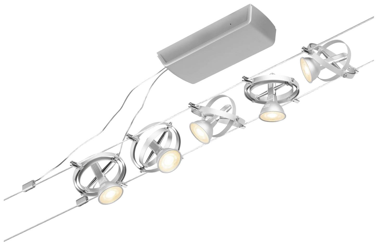 Moderné stropné LED svietidlo v striebornej farbe s piatimi individuálne nastaviteľnými bodovými svetlami, upevnenými na dvoch paralelných lanách.