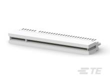 Obdĺžnikové biele elektronické zariadenie s mriežkou na hornej strane, pravdepodobne vetracím otvorom alebo výhrevným telesom.