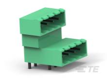 Zelený pravouhlý konektor s viacerými pinmi, v 3D pohľade.